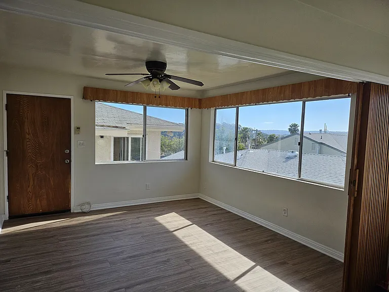 5820 Lauretta St — Photo 15