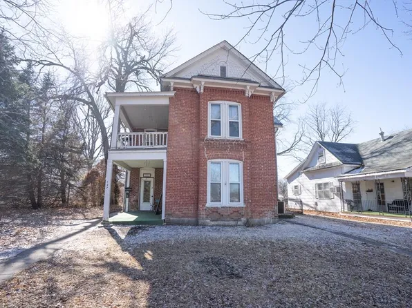 127 W Gracia Ave, Marceline, MO 64658