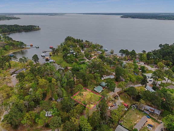 3rd image of 22221 Brierwood Dr