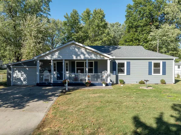 1608 Country Club Blvd, Sedalia, MO 65301