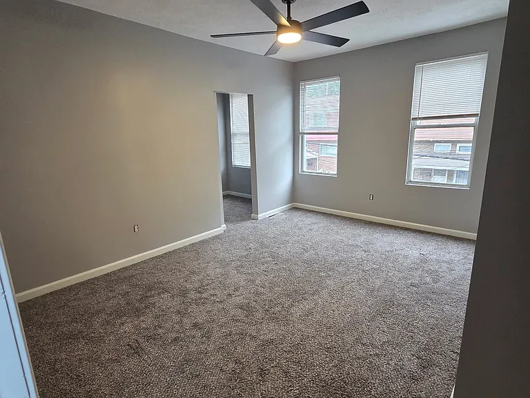 1713 S Canal St — Photo 16