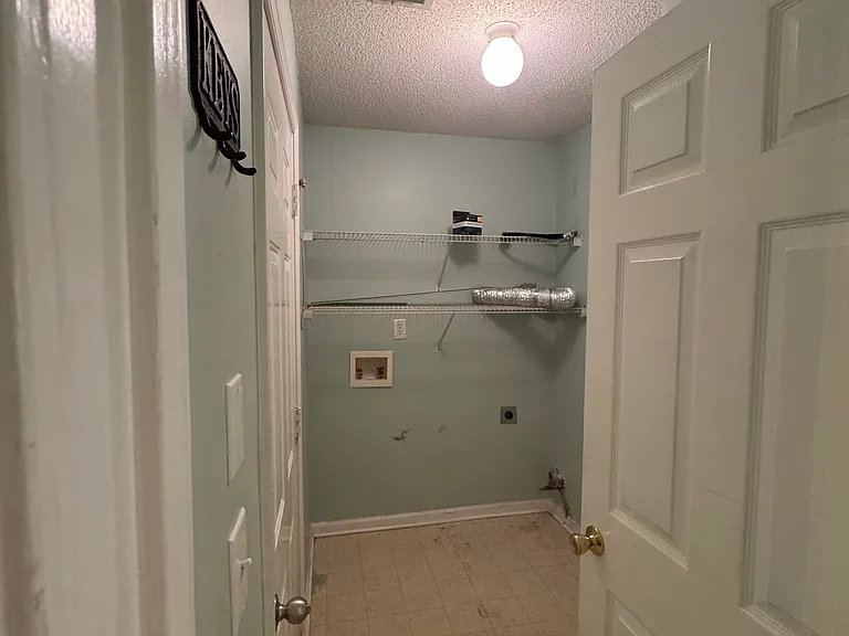 1840 Arborwood Dr — Photo 15
