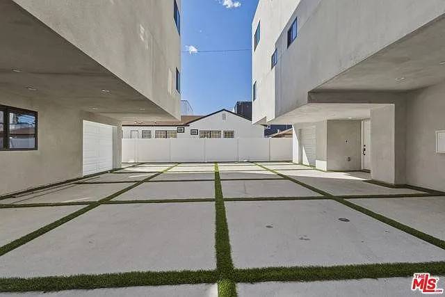 14167 Erwin — Photo 11