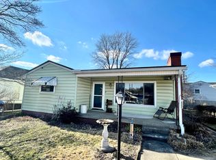 512 Franz St, Raceland, KY 41169