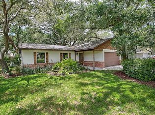 302 Woodland Dr, Eustis, FL 32726