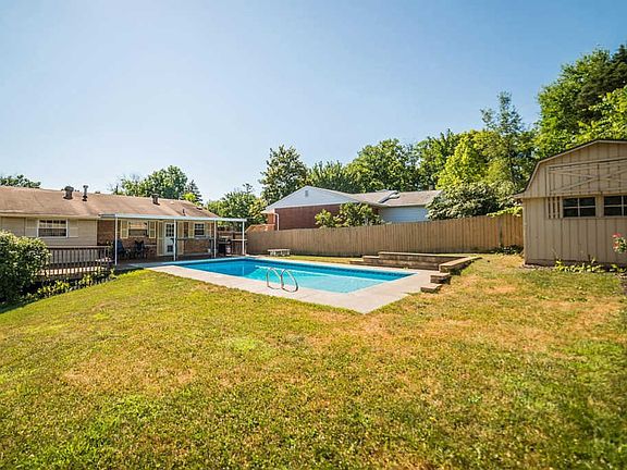 3rd image of 10923 Conestoga Ct