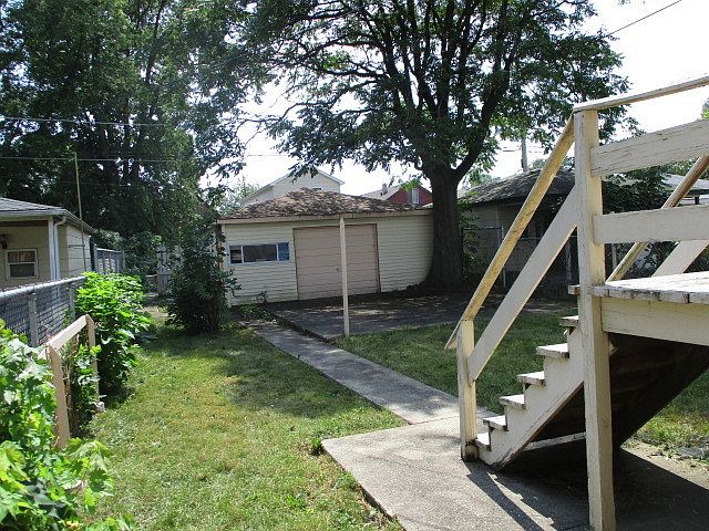 2nd image of 1339 W 97th Pl