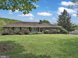 40 E Adamsdale Rd, Schuylkill Haven, PA 17972