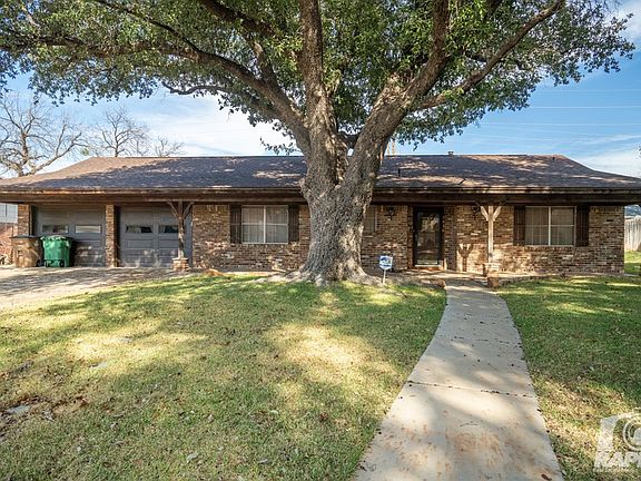 5th image of 2936 Cumberland Dr