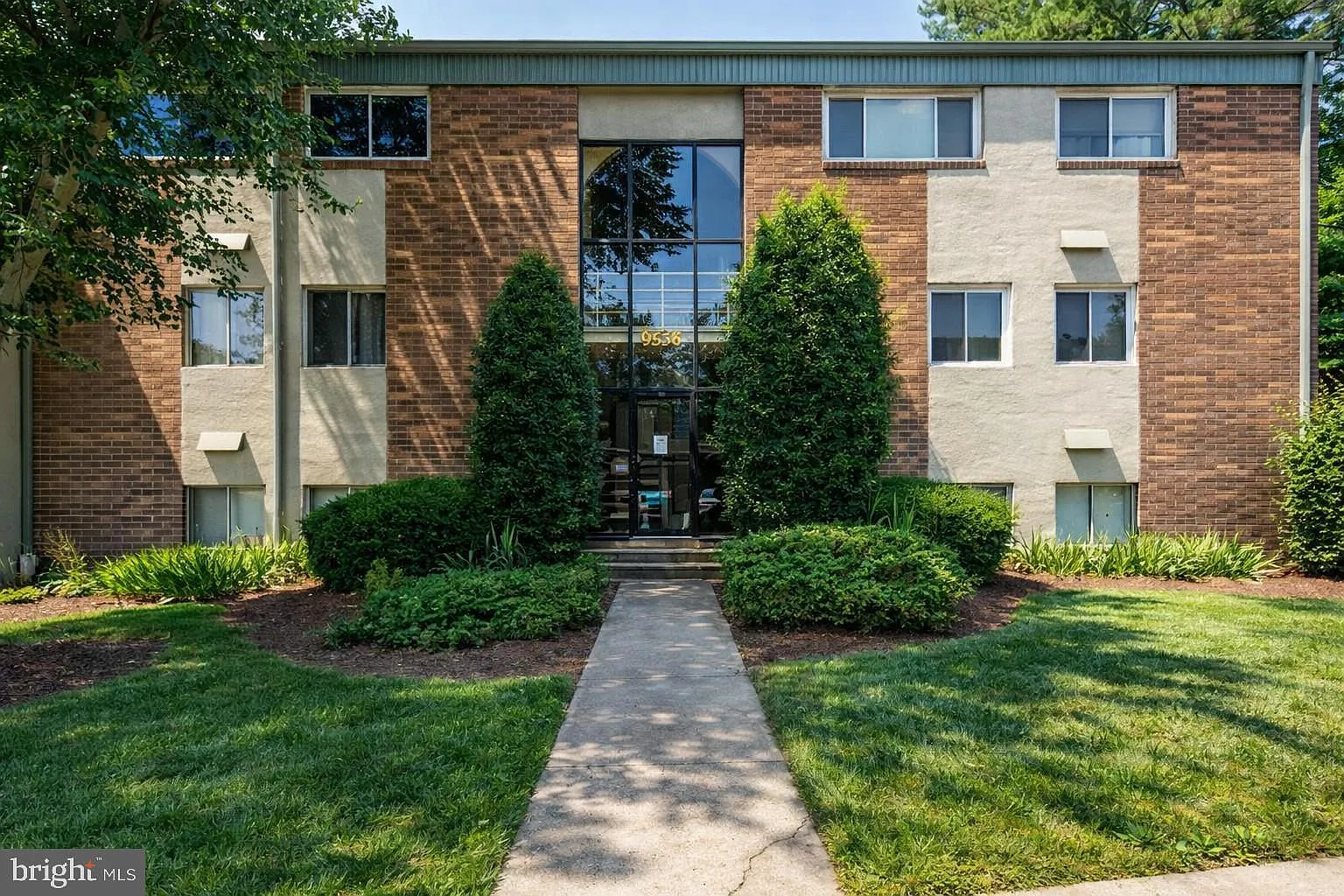 Gatewater Landing Condo — Photo 1
