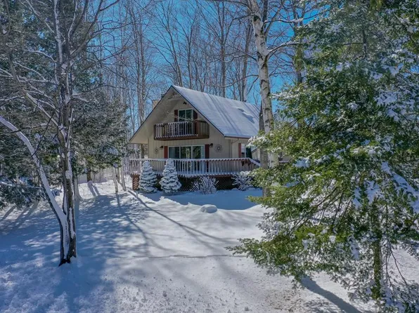 7623 W Kangaroo Lake Rd, Baileys Harbor, WI 54202