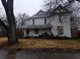 1745 N Spruce Ave, Wichita, KS 67214