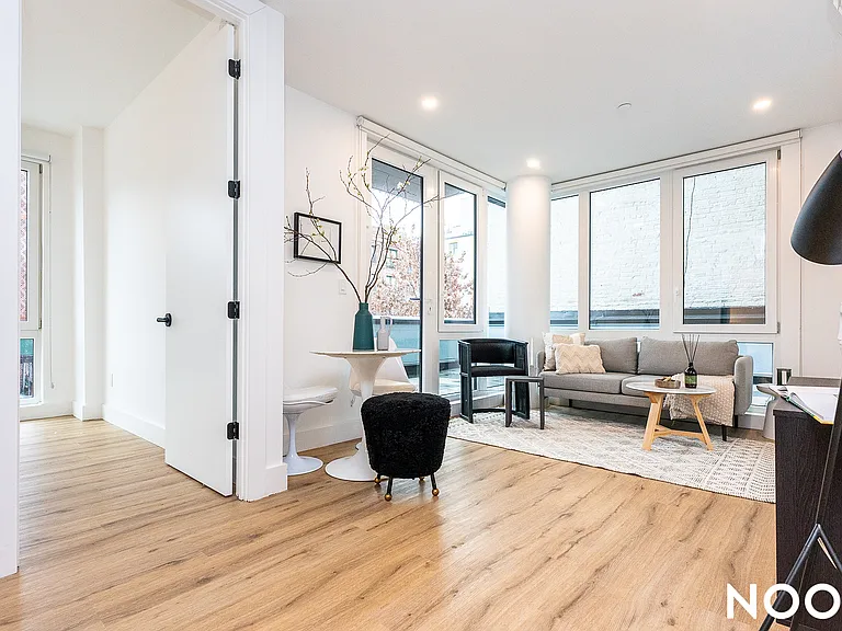 2484 Bedford Ave #2D — Photo 2