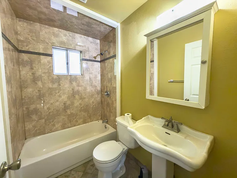 26425 Lake Forest Dr — Photo 11