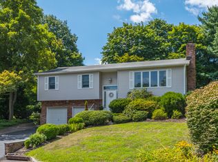 34 Jockey Hollow Dr, Nanuet, NY 10954