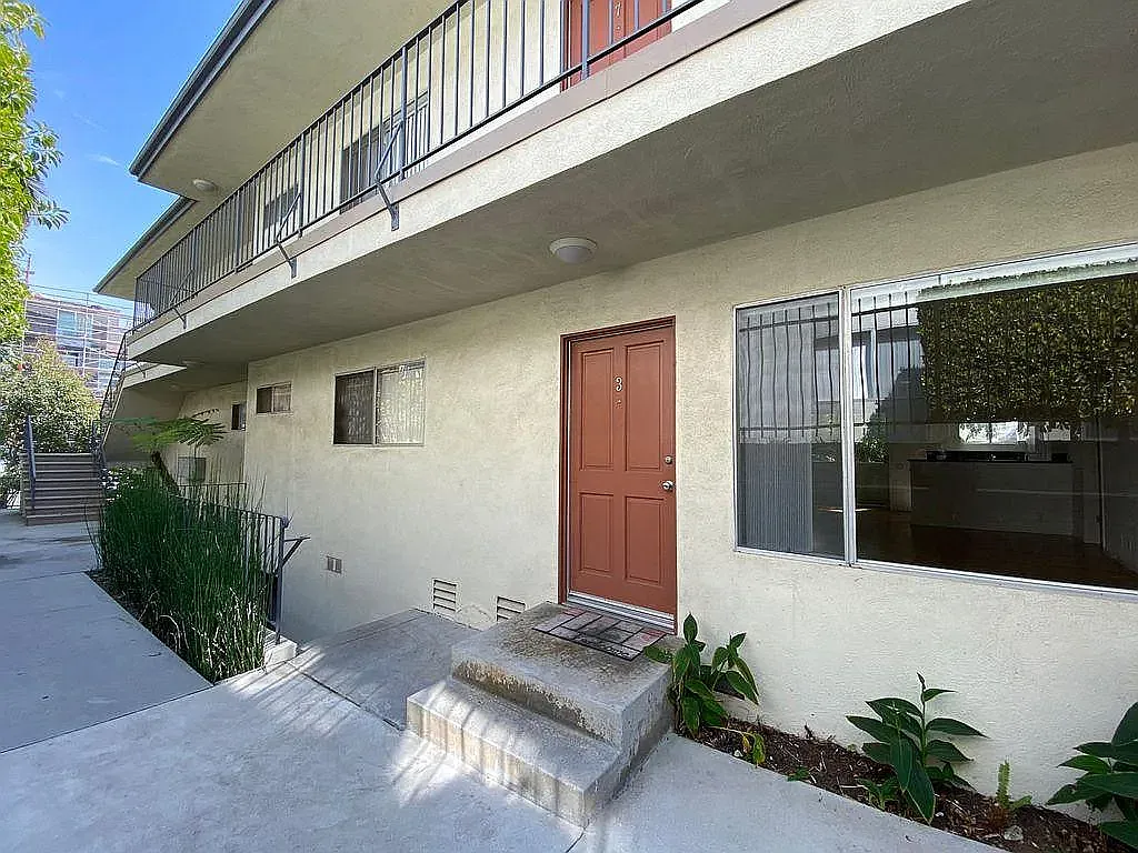 2 bed, 1100 sqft, $2,795 — Photo 3