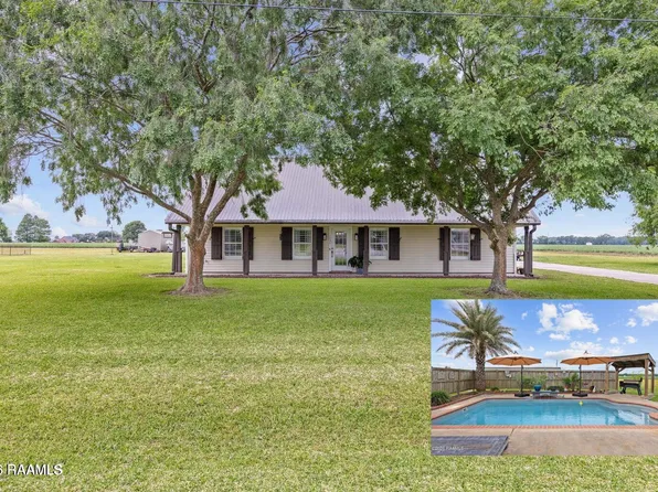 1039 Camille Dr, Saint Martinville, LA 70582