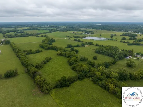 SE 100th Rd, Clinton, MO 64735