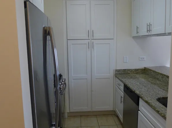 145 East 48th Street image 10 of 12