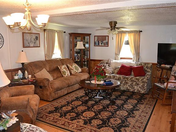 4th image of 1045 Hub Justice Rd