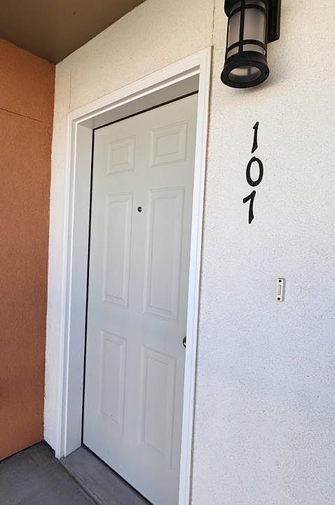 2nd image of 118 Grass Valley Rd #107