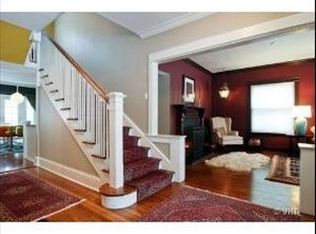 923 Elmwood Ave, Wilmette, IL