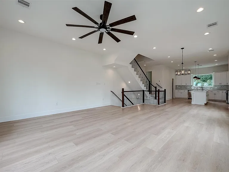 1511 Alamo St — Photo 6