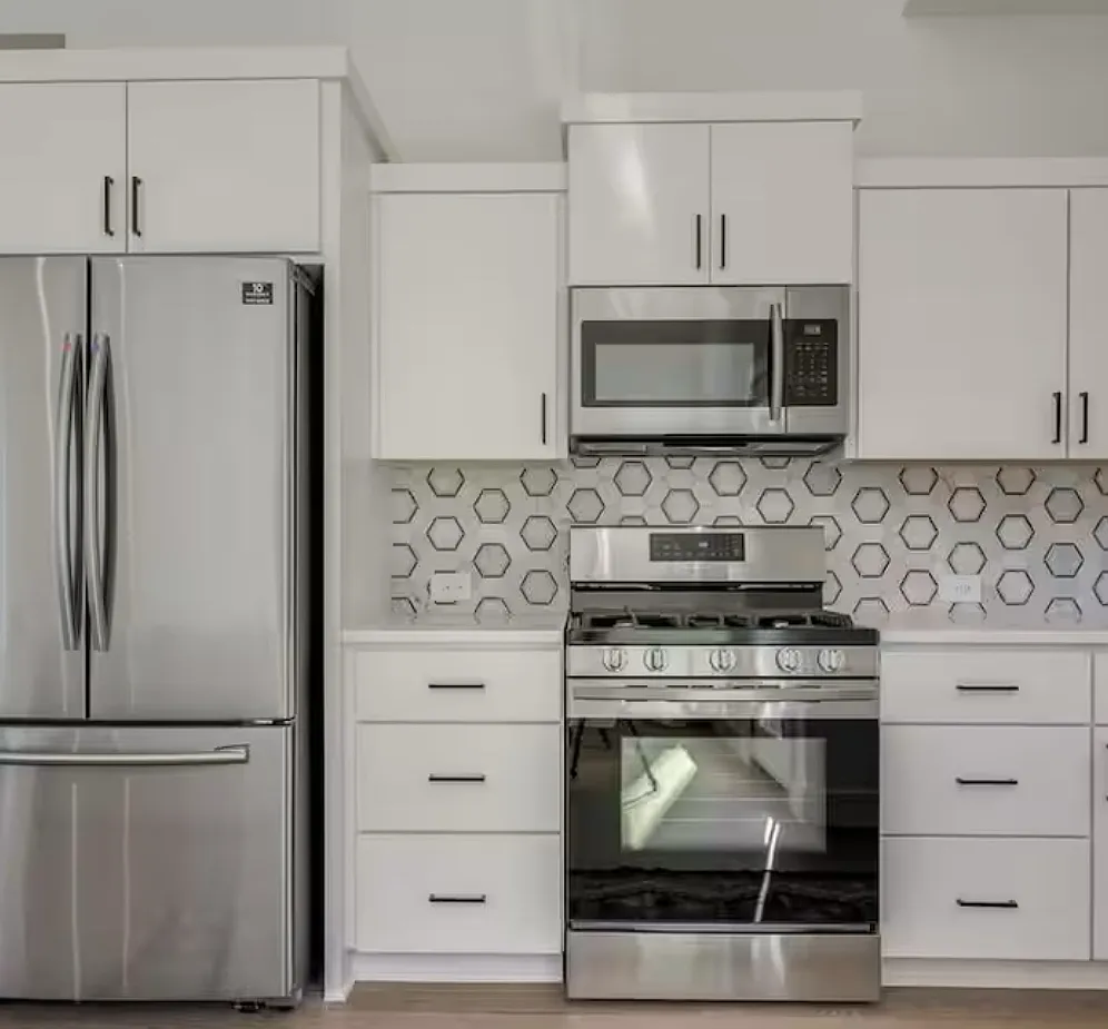 2 bed, 899 sqft, $2,700 — Photo 3
