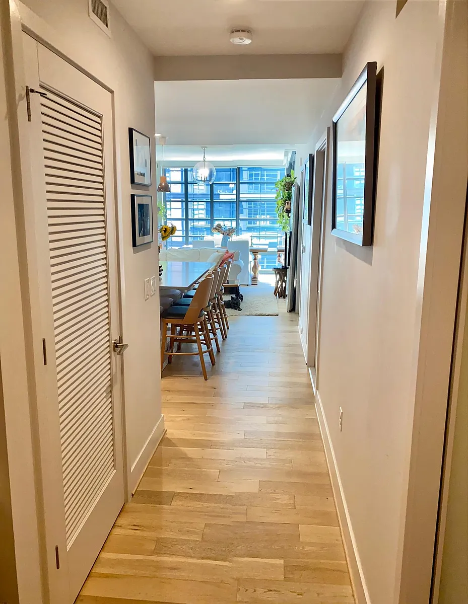 Building Photo - 45 Sutton Sq SW #505
