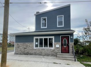 909 N 24th St, Camden, NJ 08105