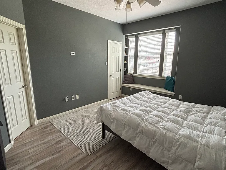 1101 E Parmer Ln #214 — Photo 11
