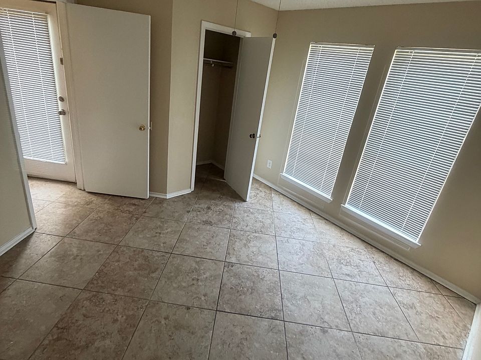 2nd image of 1604 Pecan Chase Cir #87