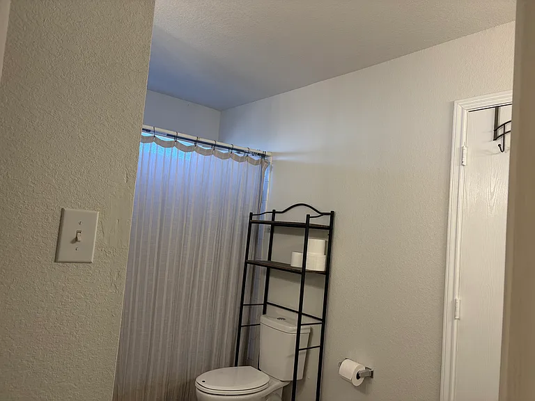 2812 Cantabrian Dr #A — Photo 31