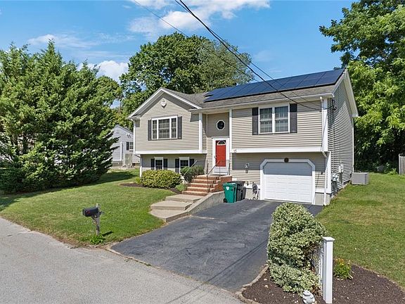 2nd image of 15 Meadow Rd