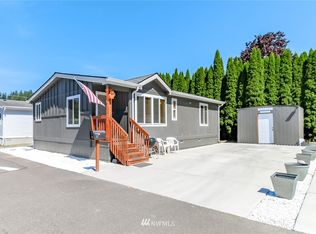 15262 Oak Dr, Renton, WA 98058