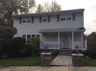31 Cherry Ct, East Northport, NY 11731