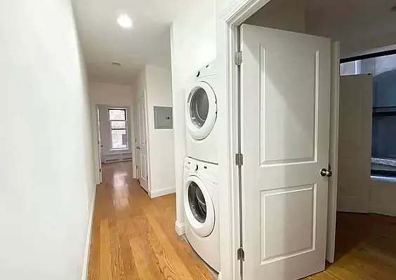 Rented by EastMount Realty LLC | media 9