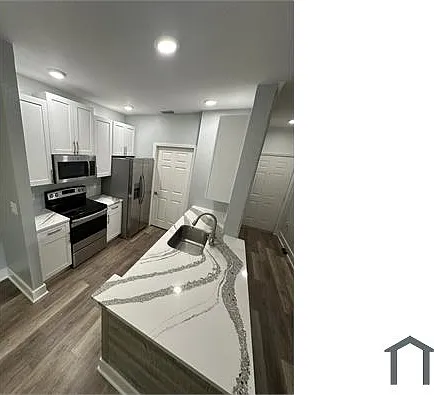 10123 Courtney Palms Blvd #203 — Photo 9