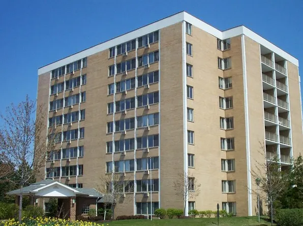 Willard House, 401 Mortimer Dr #1e82f2099, Bedford, OH 44146