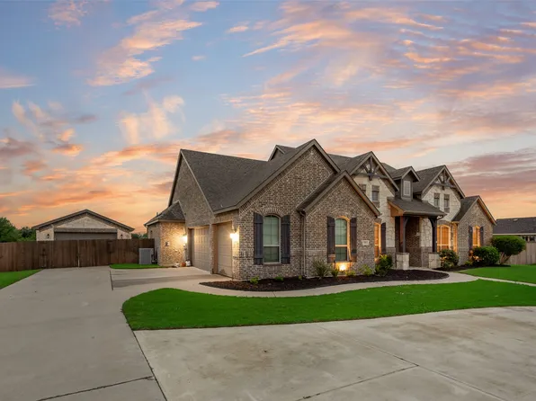 451 Holmes Ave, Waxahachie, TX 75167
