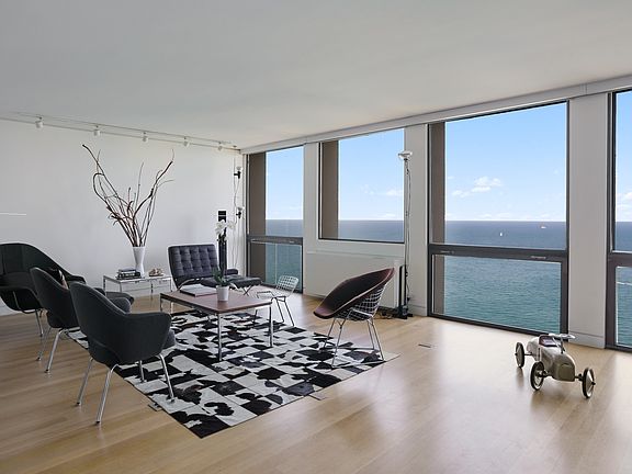 4th image of 1240 N Lake Shore Dr APT 31A