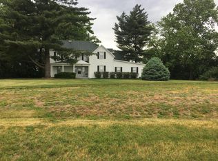 1155 N English Ave, Marshall, MO 65340