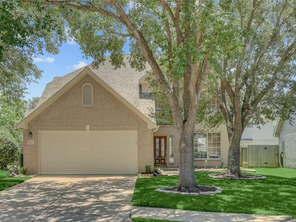 5514 Waverdale Ct, Sugar Land, TX 77479