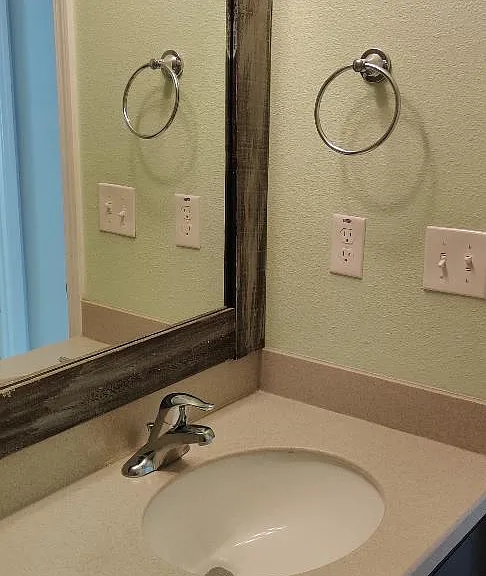 225 Timberwood Dr — Photo 16