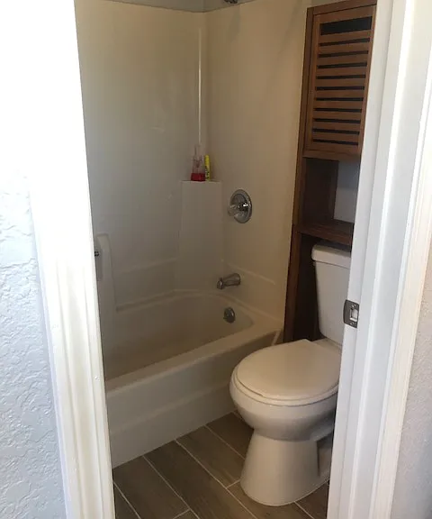 Master Suite 2 - Bath/Shower