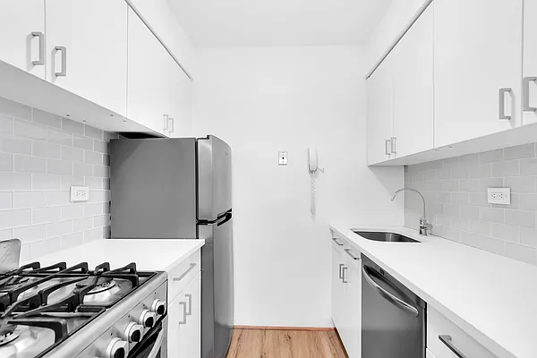 Rented by Douglas Elliman | media 3