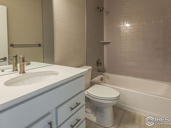 4th image of 2743 Vallecito St