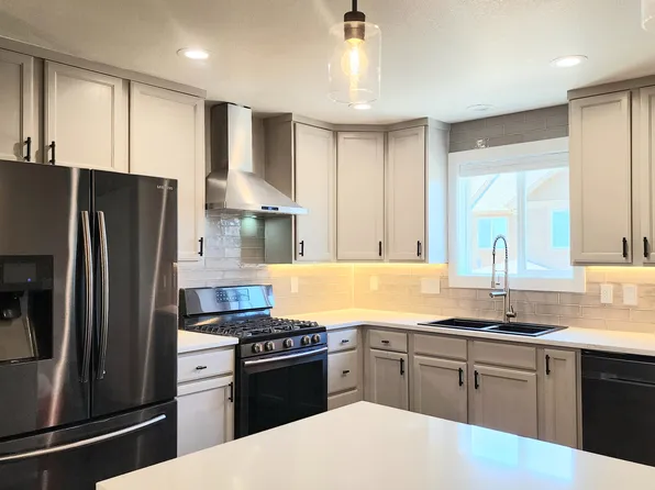 (undisclosed Address), Castle Rock, CO 80109
