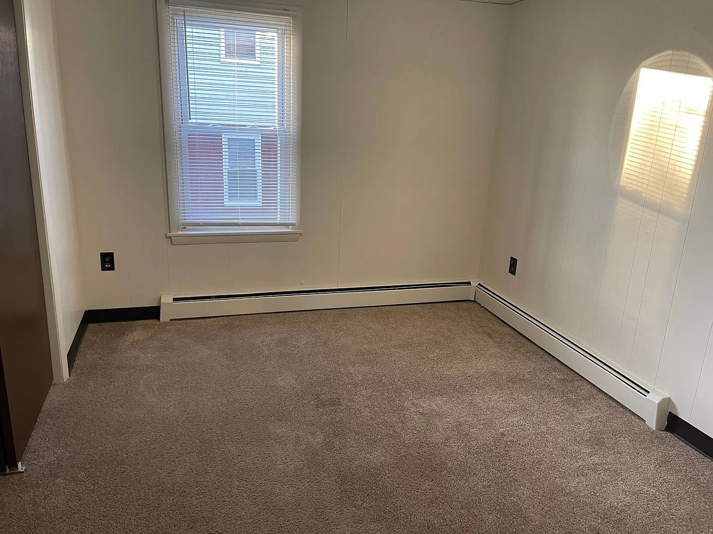 103-104 Hope Street 81-71 Center Street — Photo 4