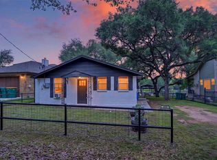 405 Robinhood Ln, Marble Falls, TX 78654